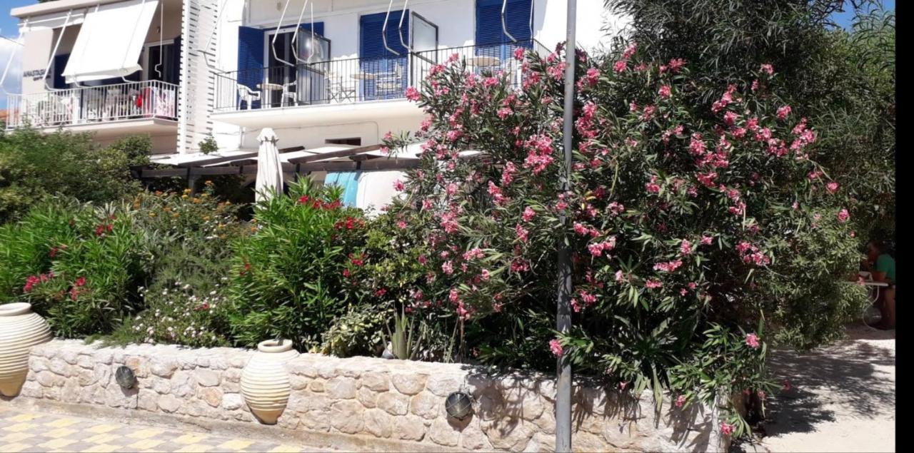 Vikos Beach Apartments Paralia Irion Exteriör bild