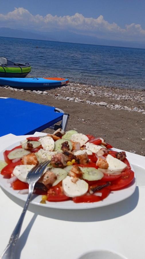 Vikos Beach Apartments Paralia Irion Exteriör bild
